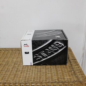 STAUB Cast Iron Fondue Set.  Sz. 20 cm.  - 2.3L.  Brand New.